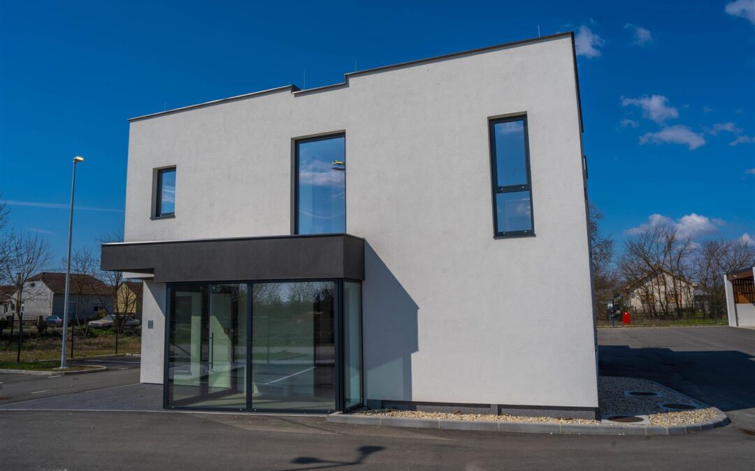 Nadcestarija u Valpovu